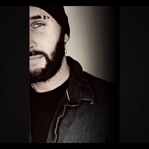 Meet your Posher, Mike 🤟🏽😁 - Picture 12 of 17